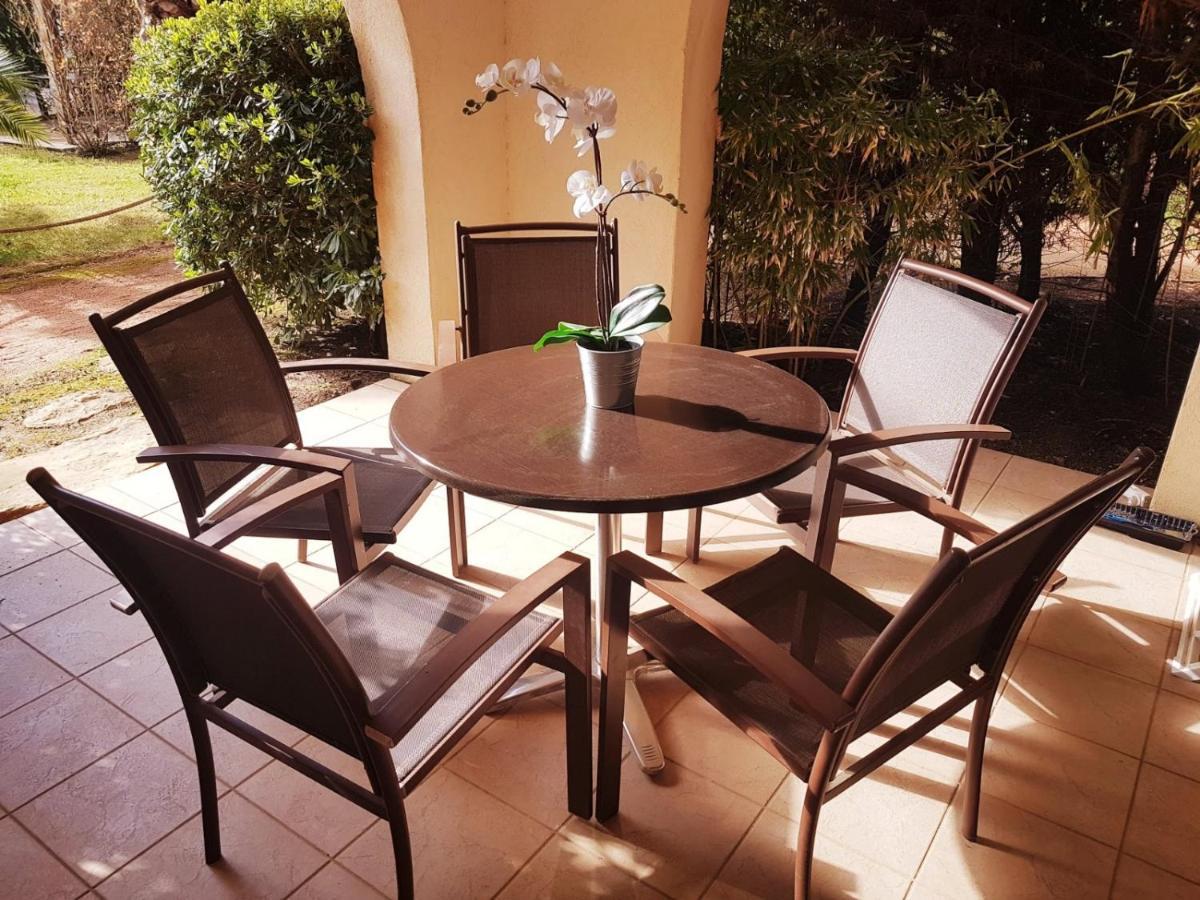 Les Ecrins De La Badine - Hameaux Apartment Hyeres Luaran gambar