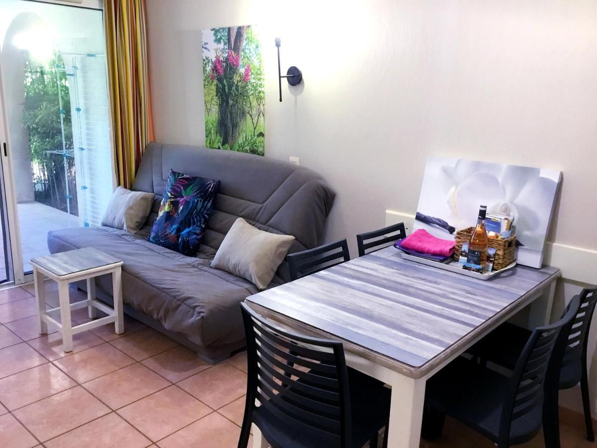 Les Ecrins De La Badine - Hameaux Apartment Hyeres Luaran gambar