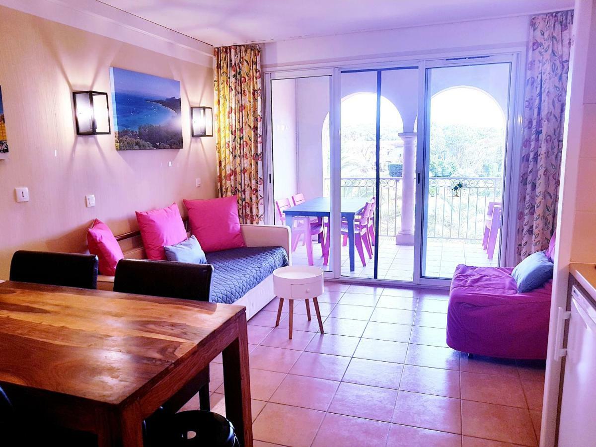 Les Ecrins De La Badine - Hameaux Apartment Hyeres Luaran gambar