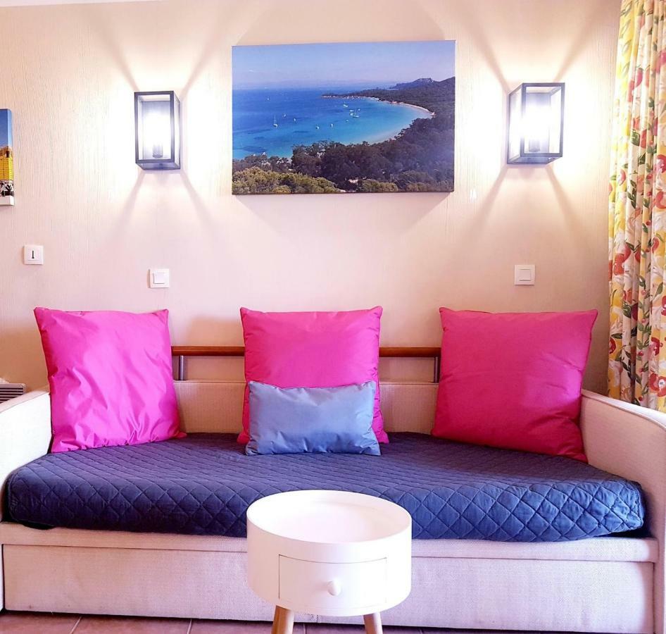 Les Ecrins De La Badine - Hameaux Apartment Hyeres Luaran gambar